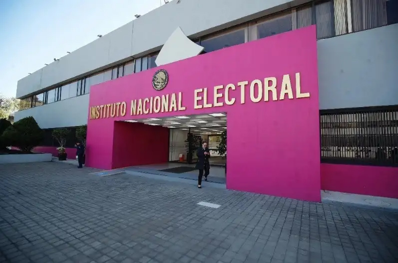 INE Preocupado por Apagones: ¿Impacto en las Elecciones?
