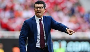 José Manuel de la Torre, regresa a los banquillo del fútbol mexicano y en el Apertura 2024 dirigirá a la franja del Puebla.