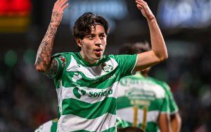 El ofensivo de Santos Laguna Jordán Carrillo, recibió su primer llamado a selección mayor.