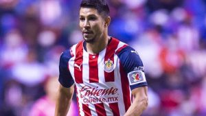 Antes de llegar a los Pumas, Molina jugó con las Chivas.