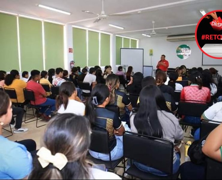 Sergio Vadillo llama a una labor conjunta para que los universitarios lleguen a sus metas