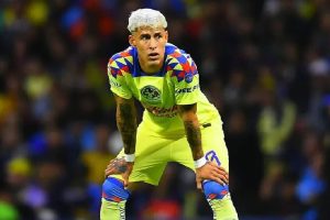 El reciente fichaje entre ambos equipos, se dio con la llegada de Cristhian ``Chicote´´ Calderón, al América para este torneo que acaba de finalizar.