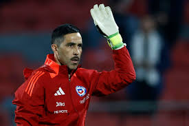 El portero chileno Claudio Bravo, lleva 26 encuentros con Chile, en Copa América.