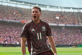 Mañana será la última oportunidad en Copa América, para que Santiago Giménez, demuestre su buen fútbol y dejar las críticas y comparaciones atrás.