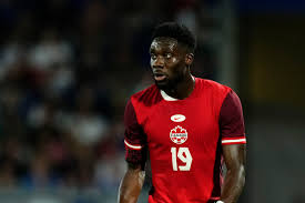 El jugador del Bayern Múnich, Alphonso Davies, falló el penal decisivo para Canadá, lo que evitó que se quedarán, con el tercer lugar.