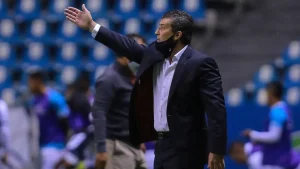 En tres partidos de Jose Manuel Chepo de la Torre al frente de Puebla, lleva una victoria, una derrota y un empate.