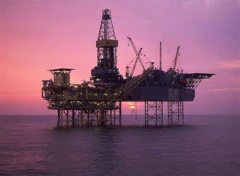 Encuentran nuevo pozo petrolero