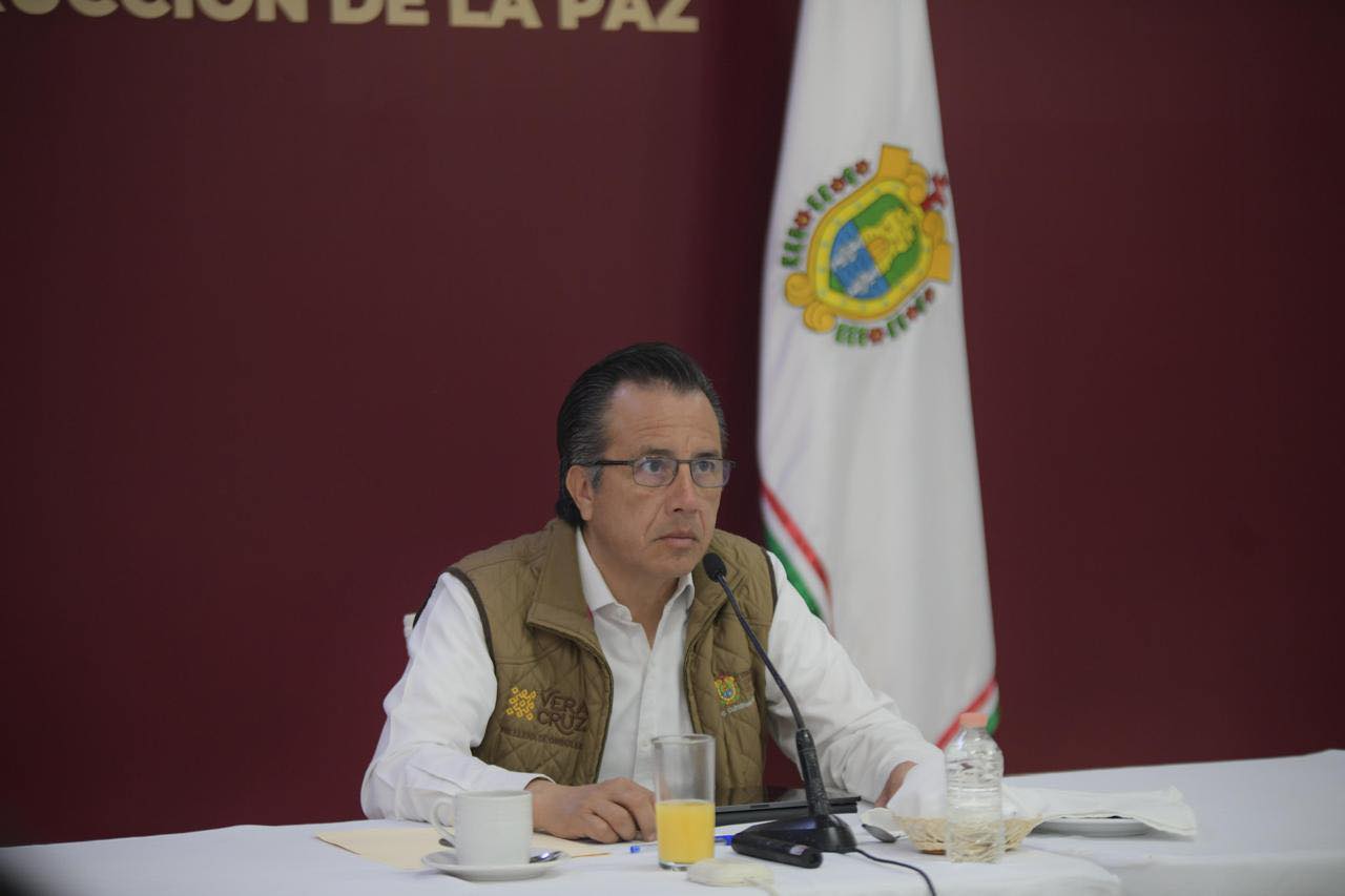 Servicio de grúas y corralones en Veracruz serán regulados: Cuitláhuac García