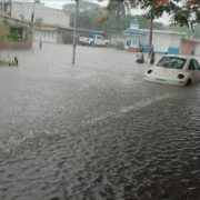 Inundaciones en Veracruz por fuertes lluvias de la onda tropical número 8