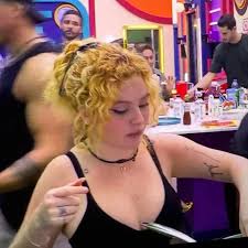 Brigitte Bozo fue la segunda salvada por el público.