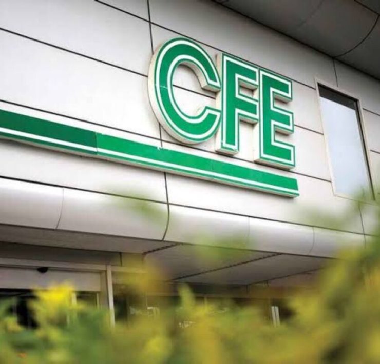 Exponen a funcionario de la CFE en Veracruz