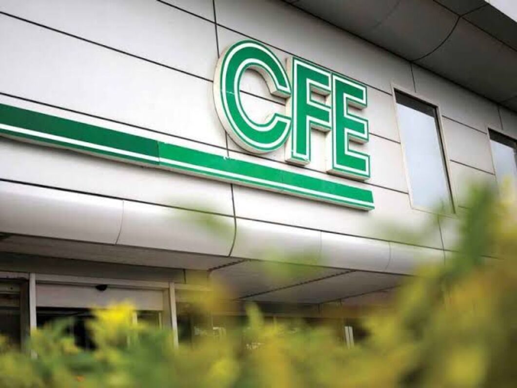 Exponen a funcionario de la CFE en Veracruz