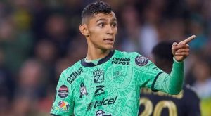 El mediocampista ex de León, y ahora jugador de Monterrey, Fidel Ambris, también tendrá su primera oportunidad en selección mayor.