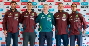 El día de hoy se hizo la presentación oficial, de Javier Aguirre como entrenador de la Selección Mexicana, y a Rafael Márquez como su auxiliar.