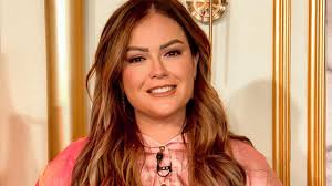 El cuarto mar apodó a Mariana Echeverría como ``Maestra Canuta´´.