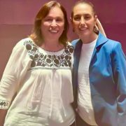 Rocío Nahle presentó paquete de obras viales a Claudia Sheinbaum