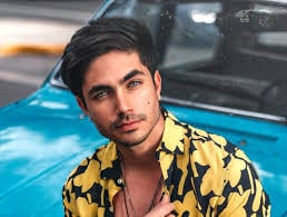 El actor y modelo cubano Sian Chiong es protagonista de una nueva polémica en la segunda temporada de La Casa De Los Famosos México.