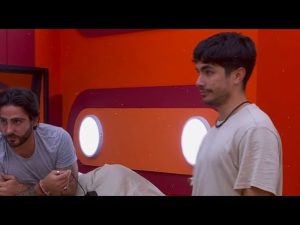 Otra discusión que estuvo a punto de llegar a los golpes, fue la de Sian y Mario Bezares.