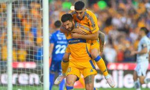 Quién diría, que a pesar de la rivalidad que ha surgido entre Tigres y América, el cuadro felino salvaría a las águilas, de hacer un pago de miles de dólares.