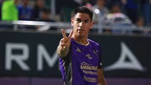 El mediocampista del Mazatlán Roberto Meraz vive su primera convocatoria con la Selección Mexicana Mayor.