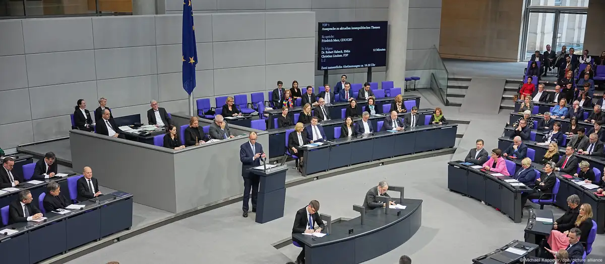 estricta política de inmigración