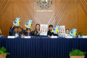 La infancia es prioridad en Mérida: La Alcaldesa Cecilia Patrón impulsa acciones para garantizar el bienestar de niñas y niños con atención especializada y programas de apoyo.