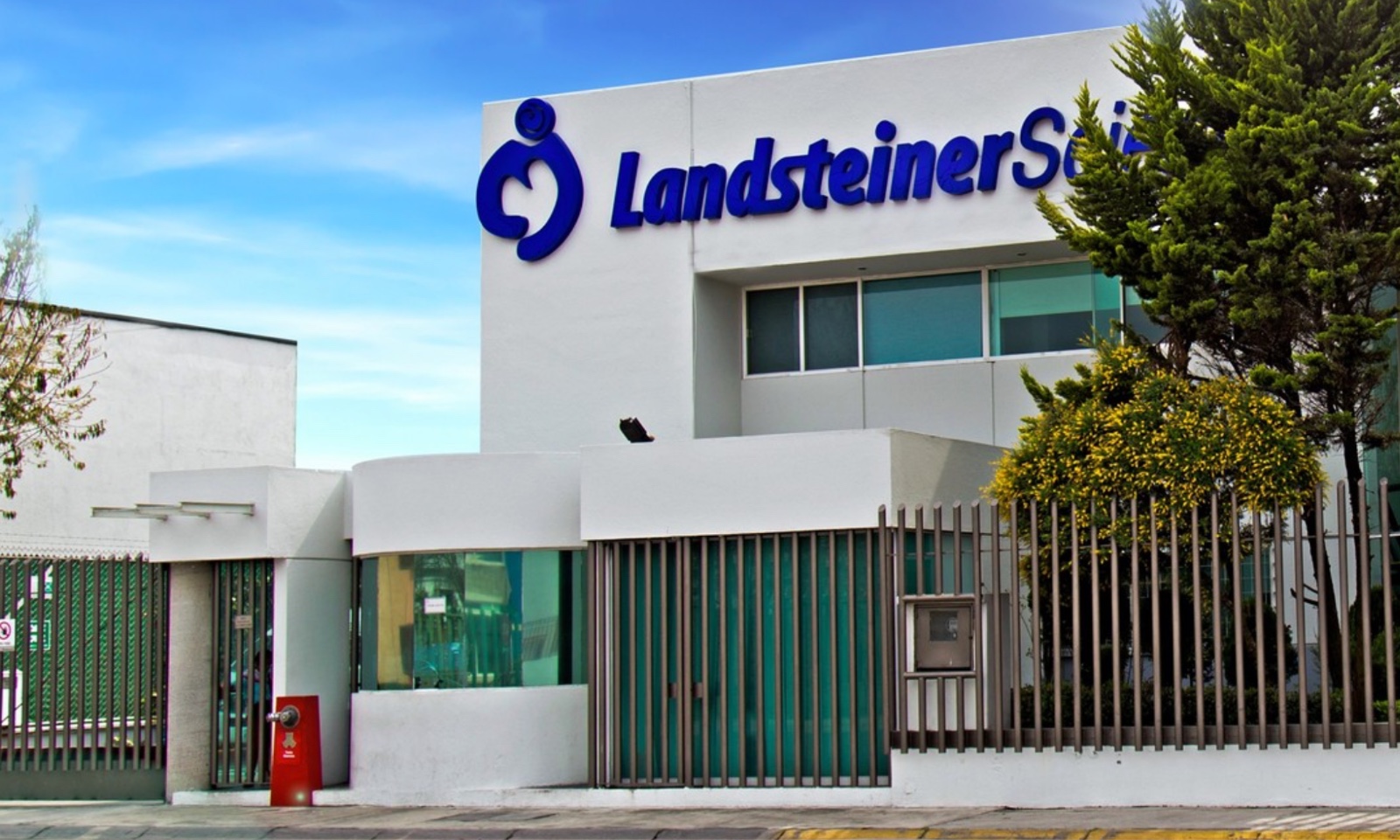 Landsteiner Scientific conserva contratos públicos