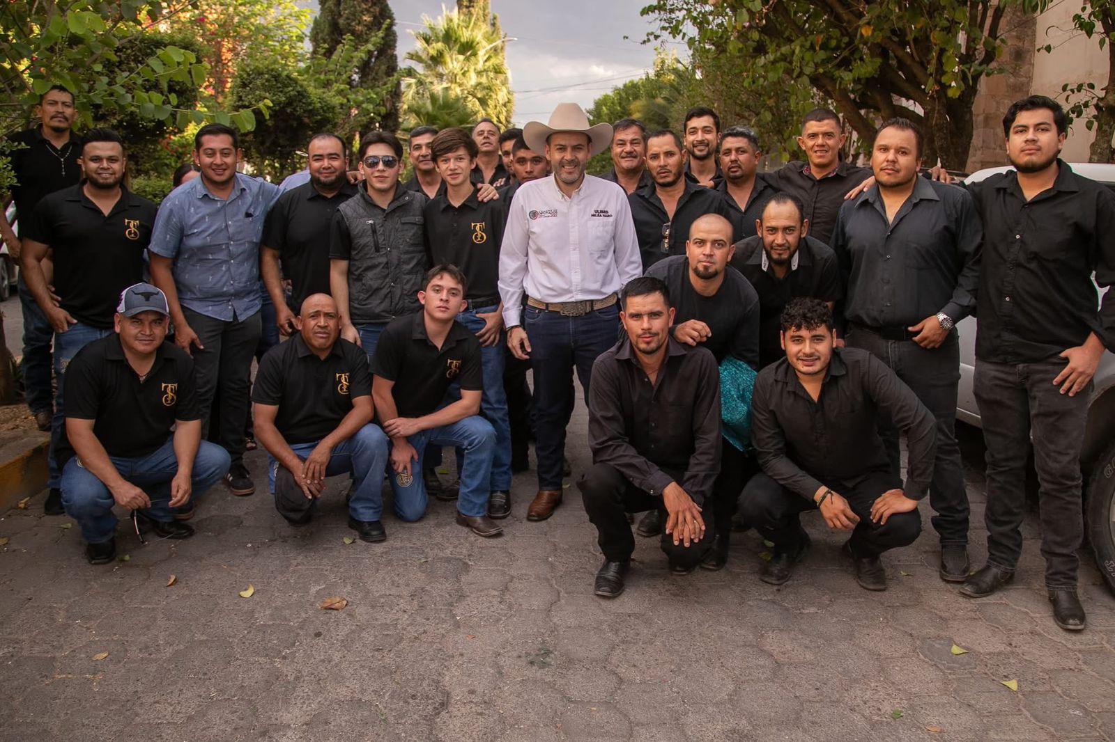 Ulises Mejía destaca avances económicos